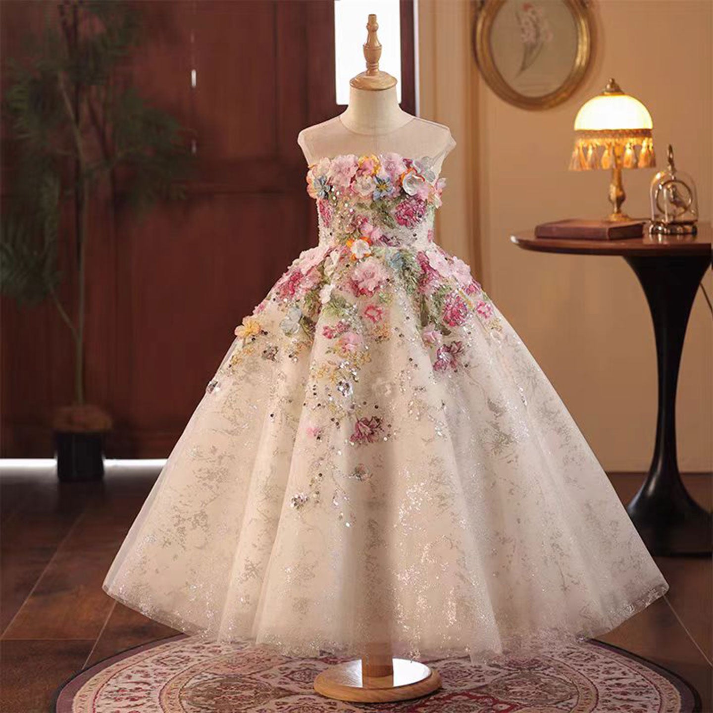 birthday princess dress Girls Ball Gown Party Dress with Long Sleeves Size 10 / Other 5 Years (120cm) 64 25.20 60 23.62 92 36.22 5 Pink Baby Girl Prom Dress