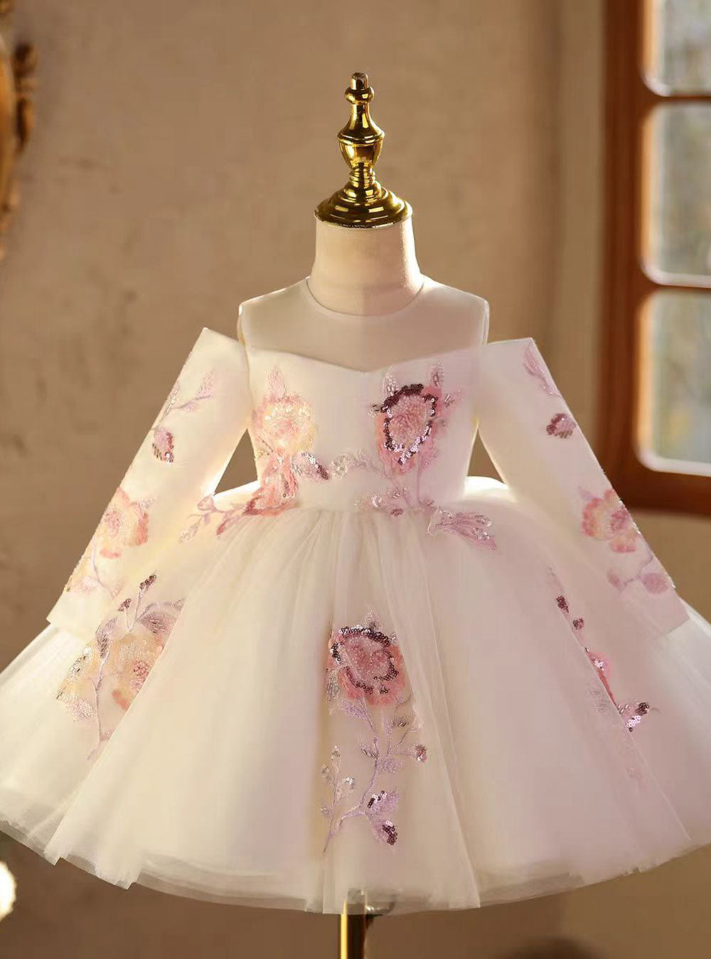 long sleeve white tulle flower girl dress Luxury White Long Sleeve Princess Birthday Flower Girl Dress D212 White / child-10