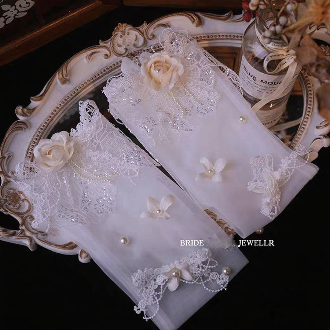 Sweet Lace Satin Gloves Tulle Hand Jewelry Wedding Dress Accessories W100