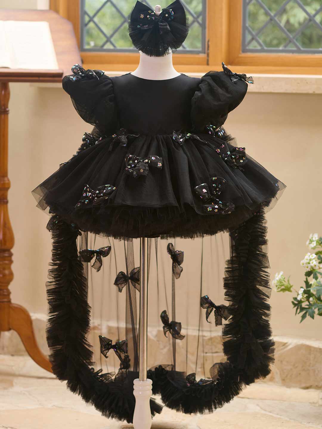 Butterfly Bow Puff Sleeve High-Low Flower Girl Dress with Tulle Train J508