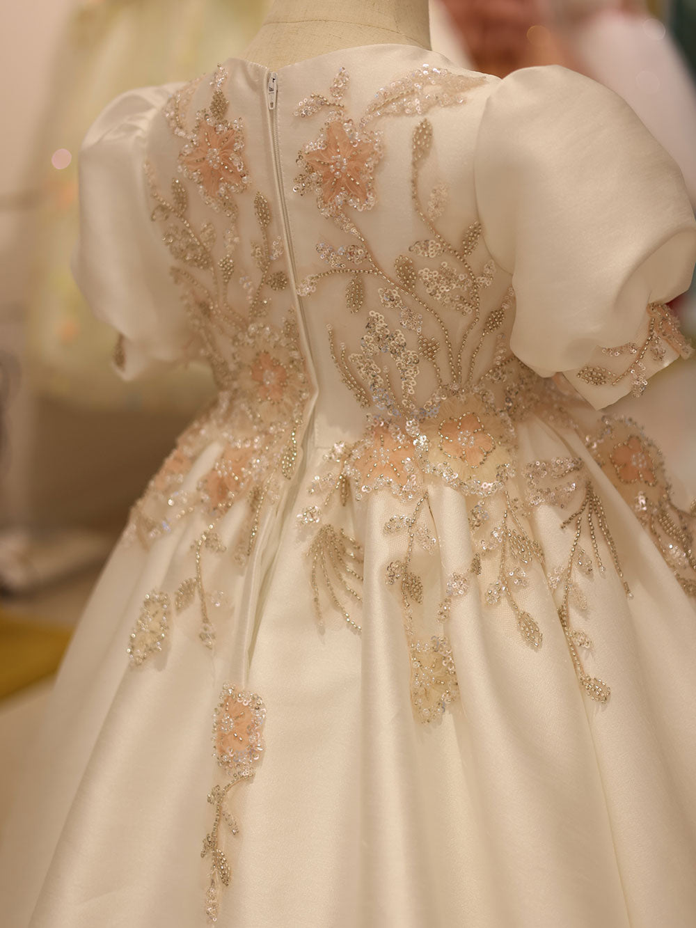 Luxury Off White Flower Girl Dresses Dubai Beading Sequined Princess J085 White / child-12 Luxury Off White Flower Girl Dresses Dubai Beading Sequined Princess J085 White / child-12