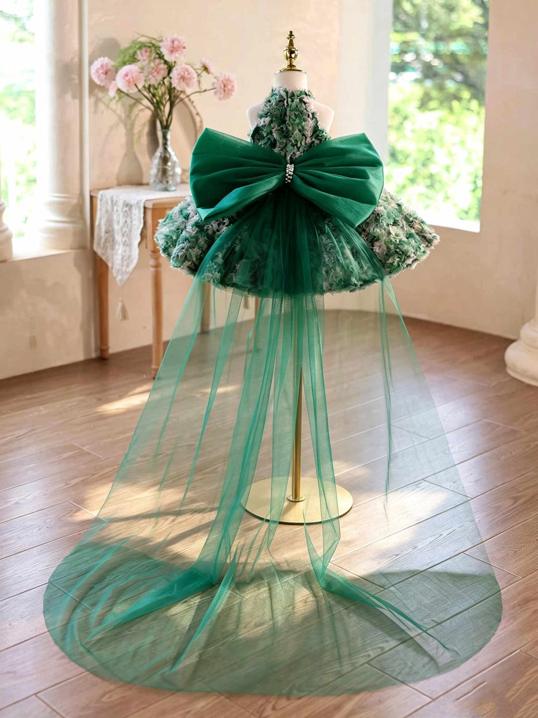 Green 3D Floral Applique Halter Short Flower Girl Dress with Bow J505