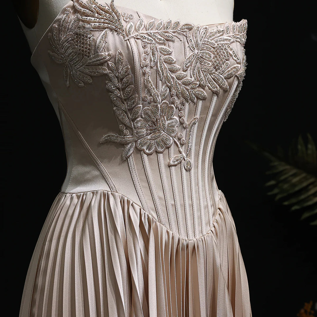 Elegant White Beaded Wedding Dress With Layered Ruffles SW513