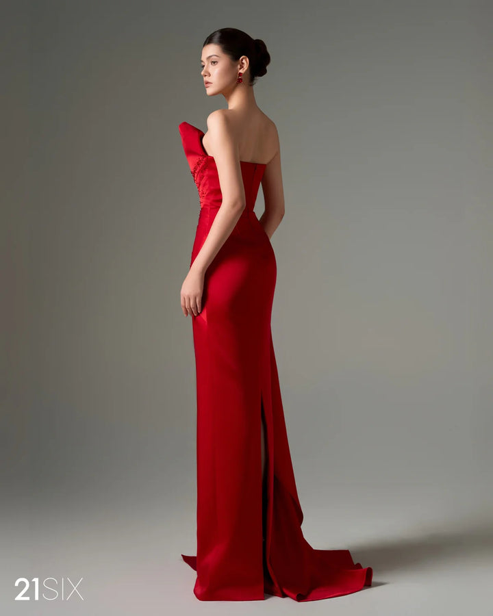 Elegant Red Satin Evening Dress with Draped Side Train SF514