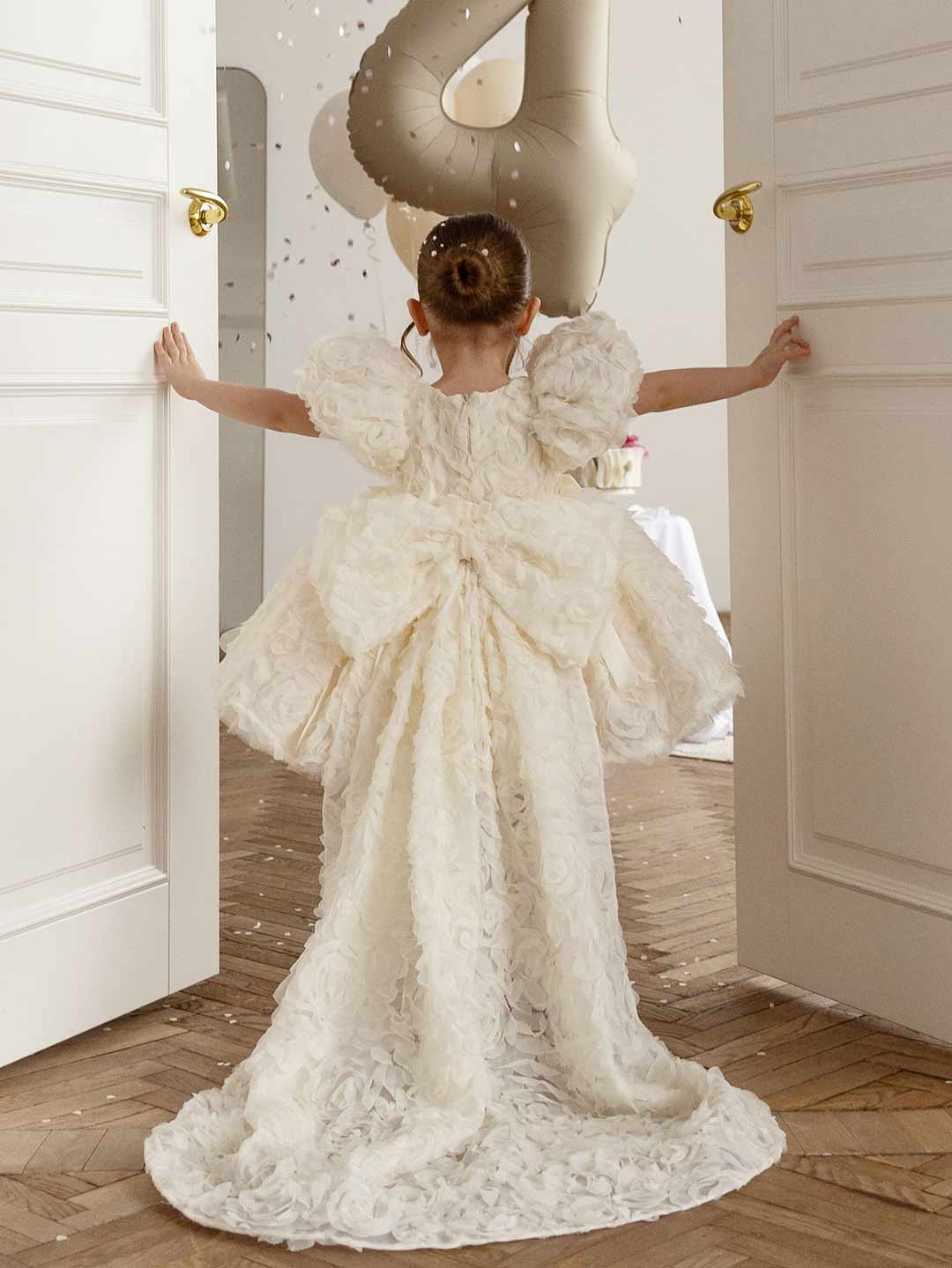 Off White 3D Rose High-Low Girls Ceremony Dress M086