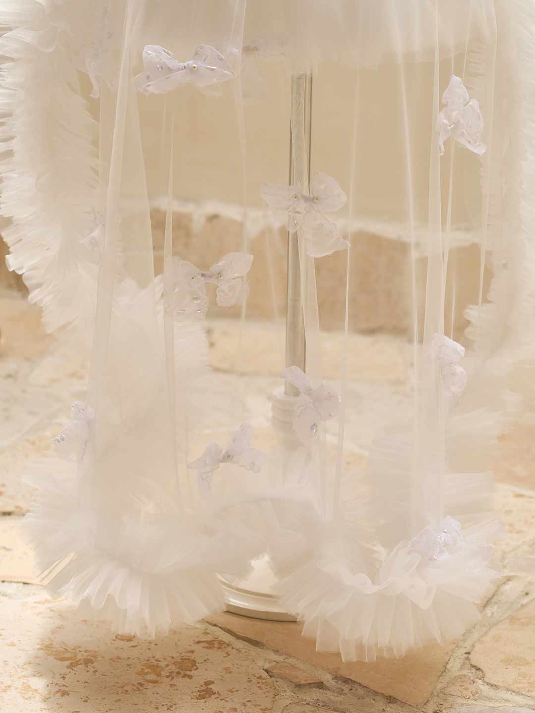 Butterfly Bow Puff Sleeve High-Low Flower Girl Dress with Tulle Train J508
