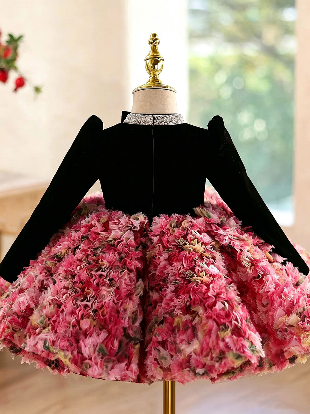 Black Red D608 girls dress back