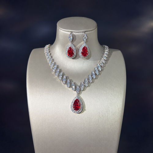 Sparkling Teardrop Necklace and Earrings Set LE101