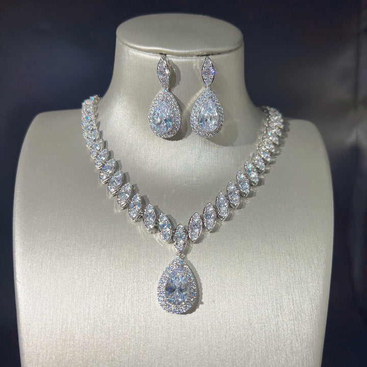 Dreamy Vow LE101 White teardrop necklace and earrings set, set front