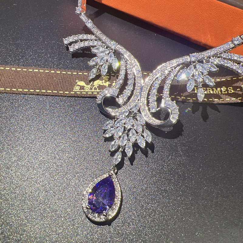 Dreamy Vow LE102 Purple necklace and earrings set, pendant detail