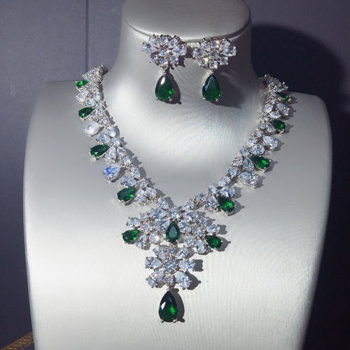 Floral Cluster Statement Necklace and Drop Earrings Set LE103