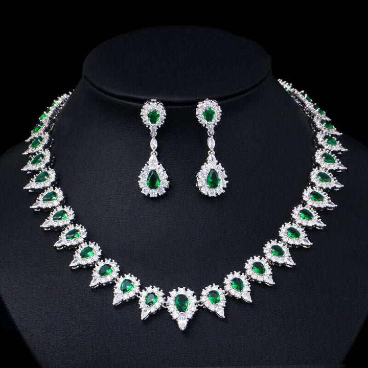 Dreamy Vow LE104 Green necklace and earrings set, set front