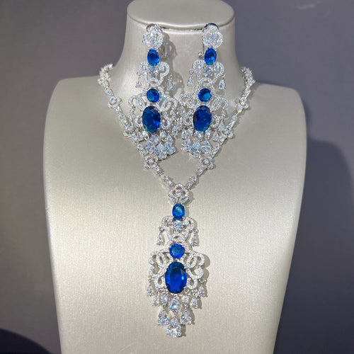 Ornate Pendant Necklace and Chandelier Earrings Set LE107