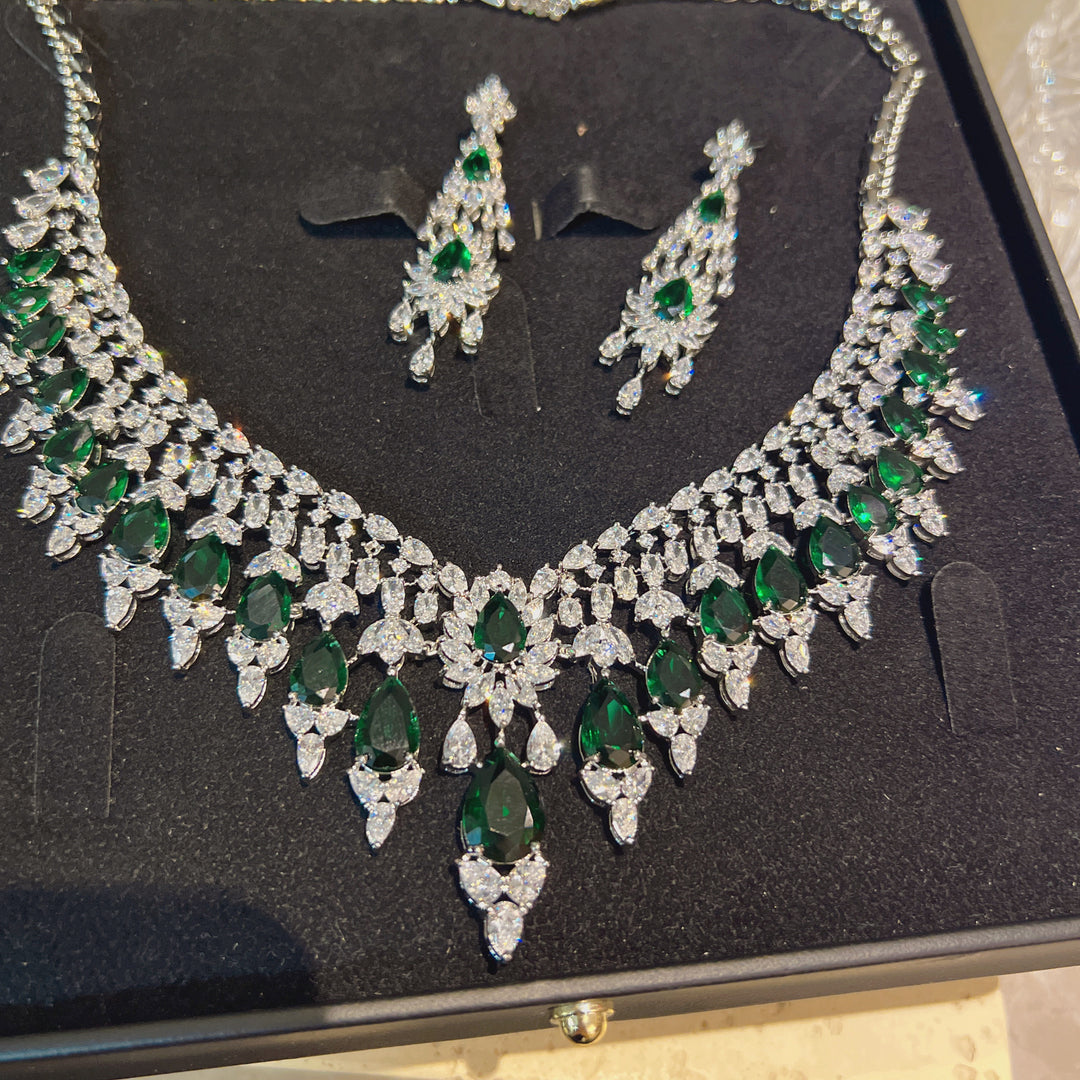 Dreamy Vow LE120 Green jewelry set, view 2