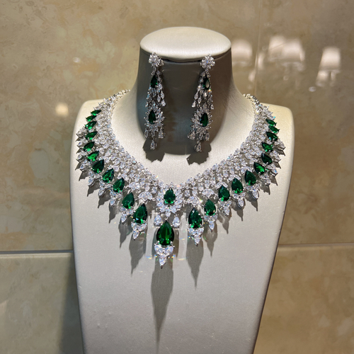 Green Tiered Teardrop Statement Necklace and Earrings Set LE120