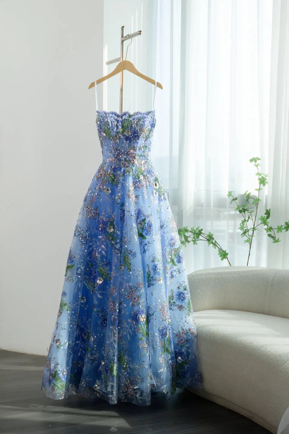Luxury Pink Floral Glitter Evening Dress with Sparkling Embellishments SS460