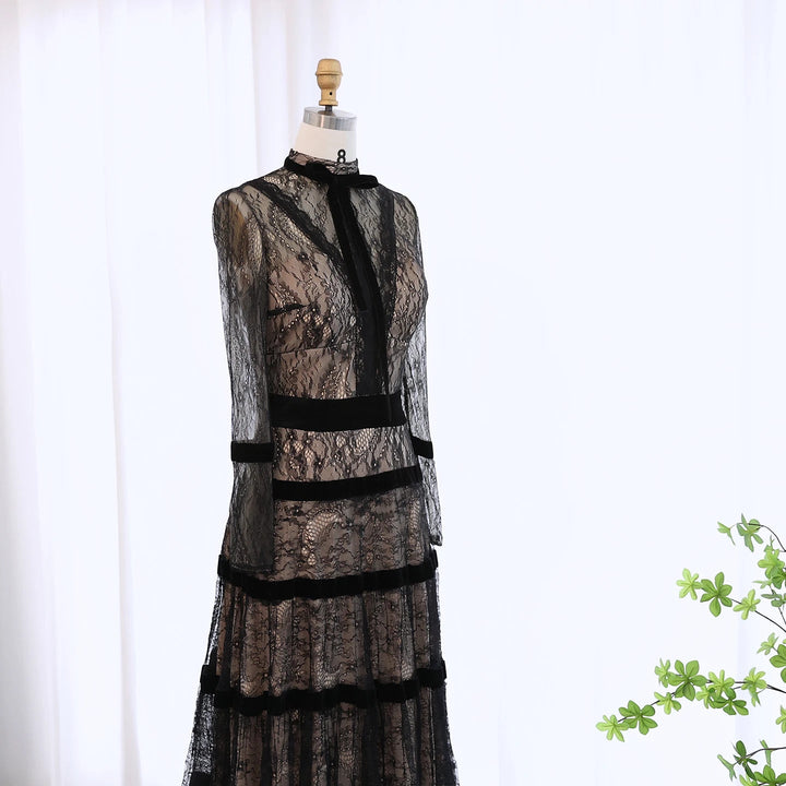 Elegant Black Lace A-line Evening Dress Dubai SF023