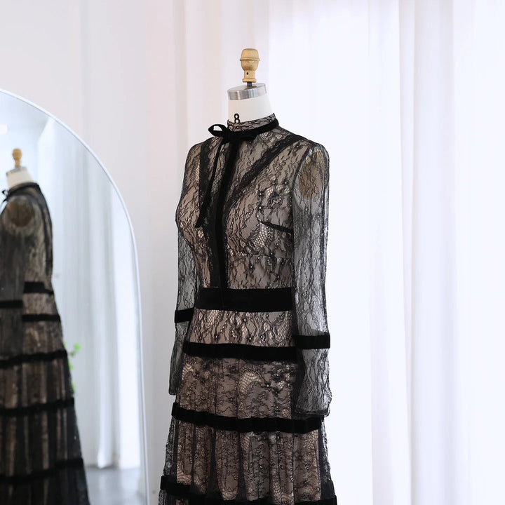 Elegant Black Lace A-line Evening Dress Dubai SF023
