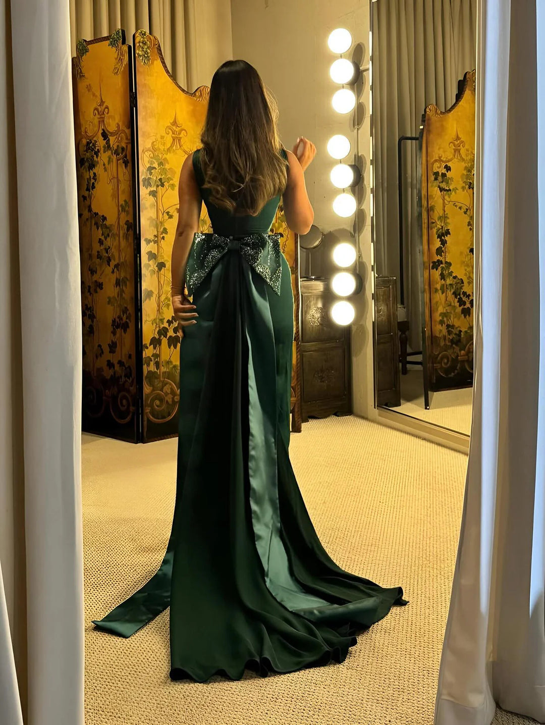 Elegant Emerald Green Beaded Gown with Bow Train Evening Dress SS648-DreamyVow