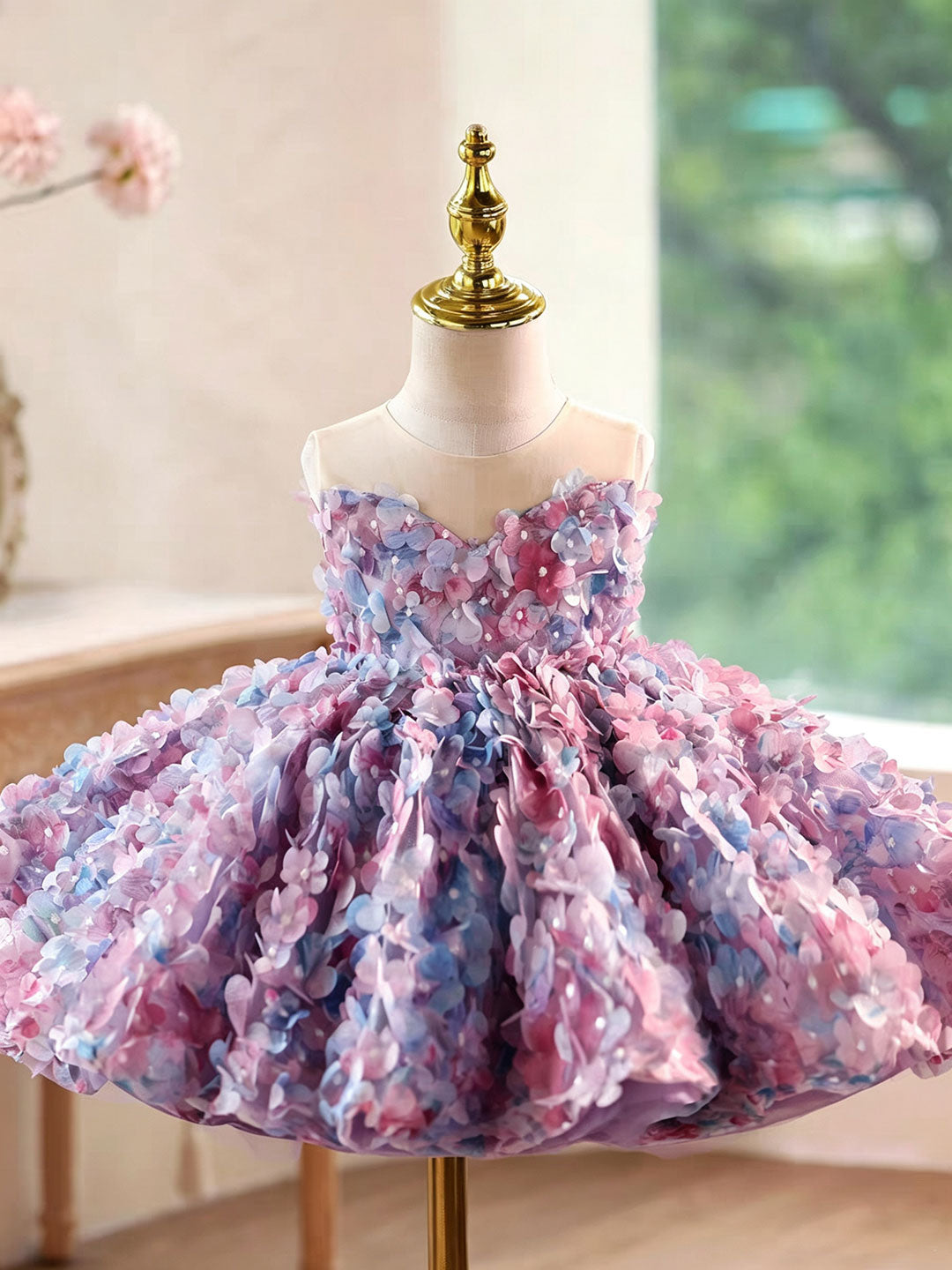 Gorgeous Purple Flower Girl Dress with Floral Appliques Strapless Princess Tulle Birthday Party Dress with Train D285