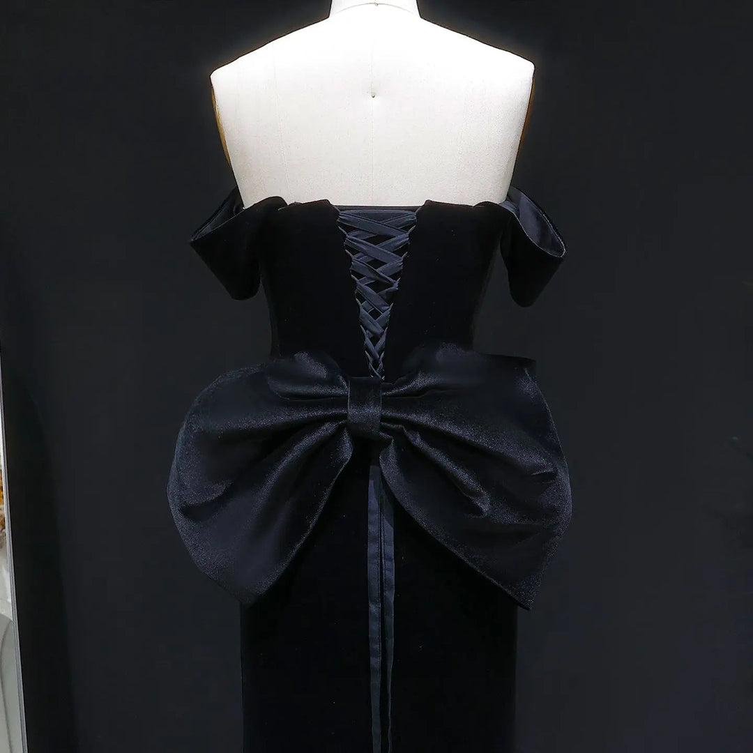Luxury Black Velvet with Crystal Embellished Hem Evening Gown SS739-DreamyVow