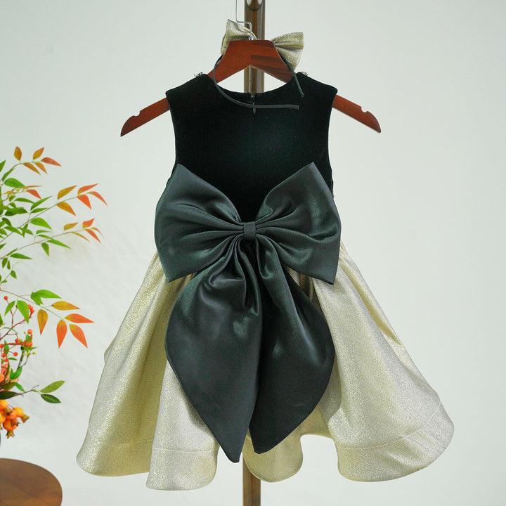A-Line Flower Girl Dresses With Bow Sleeveless Gold J858