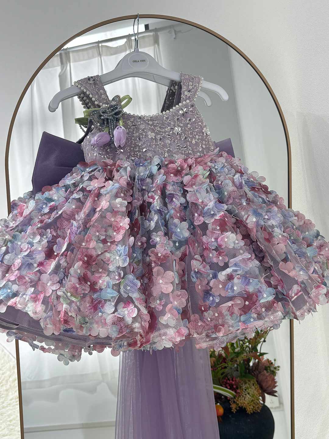 Luxury Purple Flower Girl Dress with Ombre Sequin Bodice 3D Floral Tulle Girls Pageant Gown with Long Train D285B