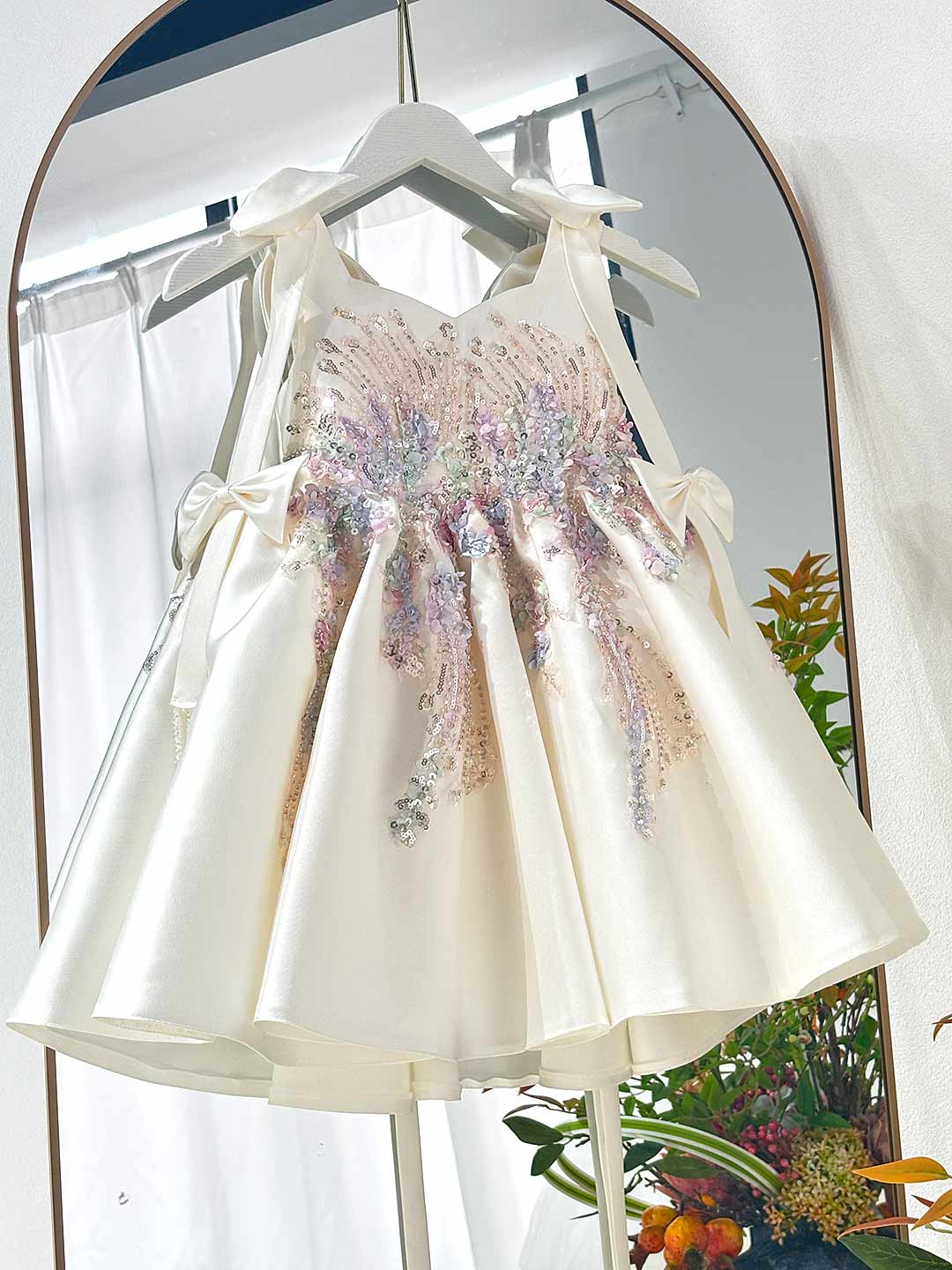 Luxury Off White Flower Girl Dress for Wedding Satin Bow Princess Party Dress J469
