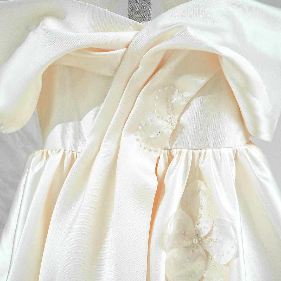 Luxury Off-White Satin Flower Girl Dress with Oversized Bow D339