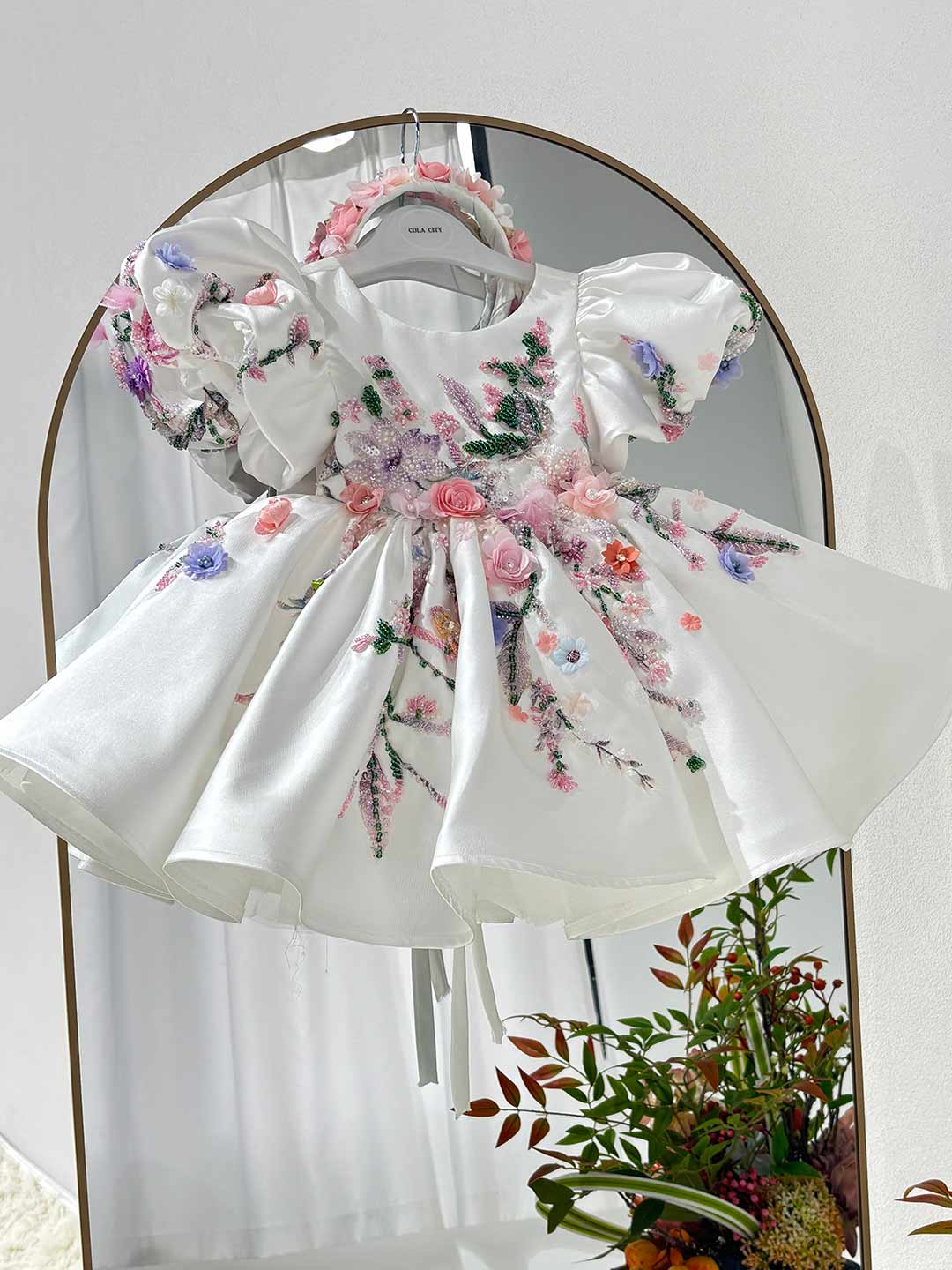 Elegant White Puffy Flower Girl Dress for Girls Wedding Party D274