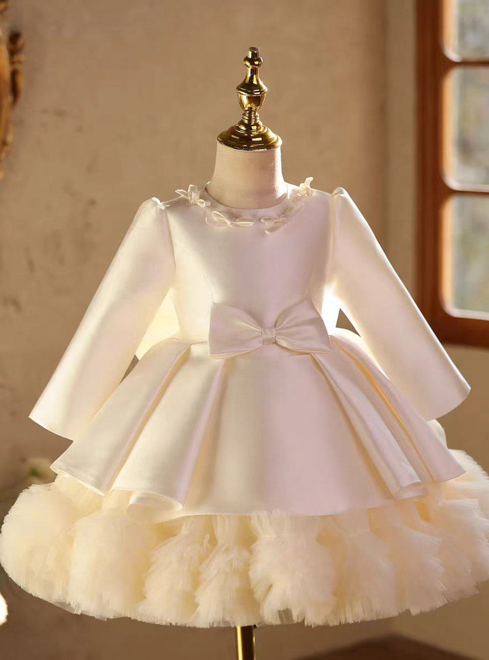 Luxury White Long Sleeve Princess Flower Girl Dress for Birthday D214