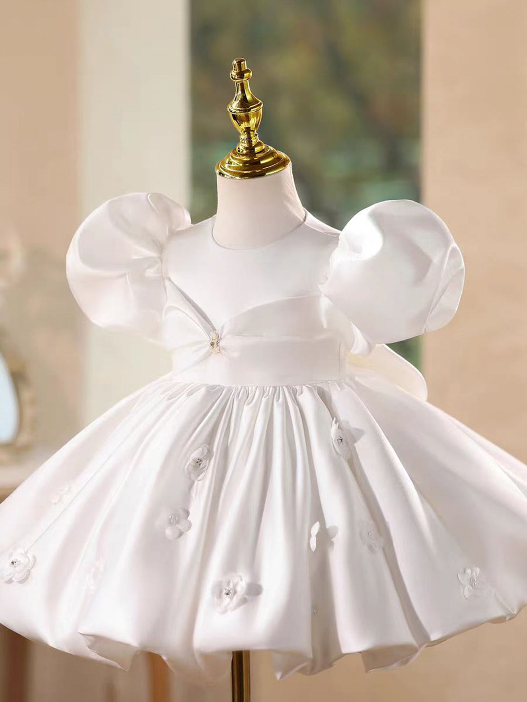 Elegant White Satin Flower Girl Dress with Puffy Sleeves Birthday D215