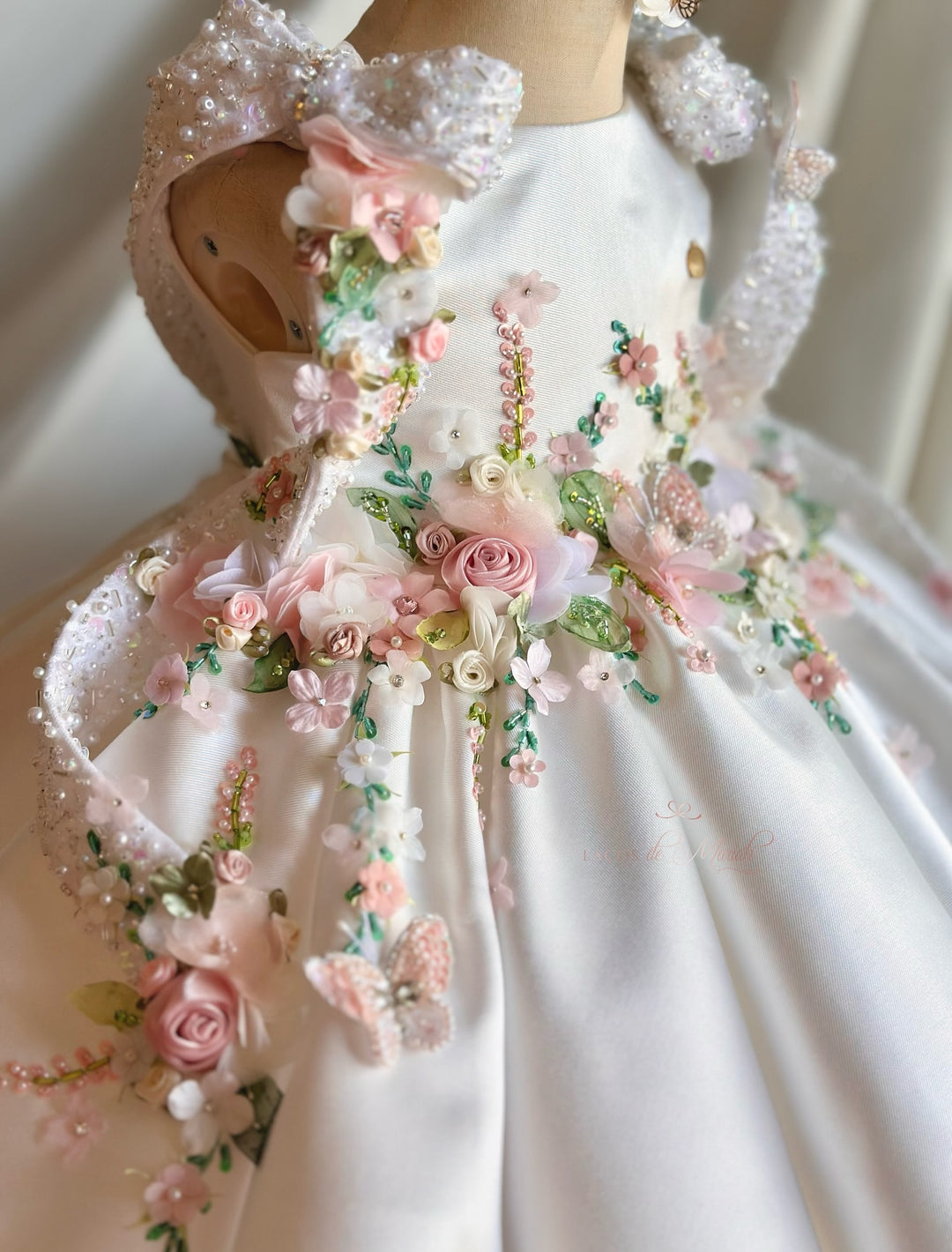 Luxury White Floral Embroidered Princess Birthday Dress J830