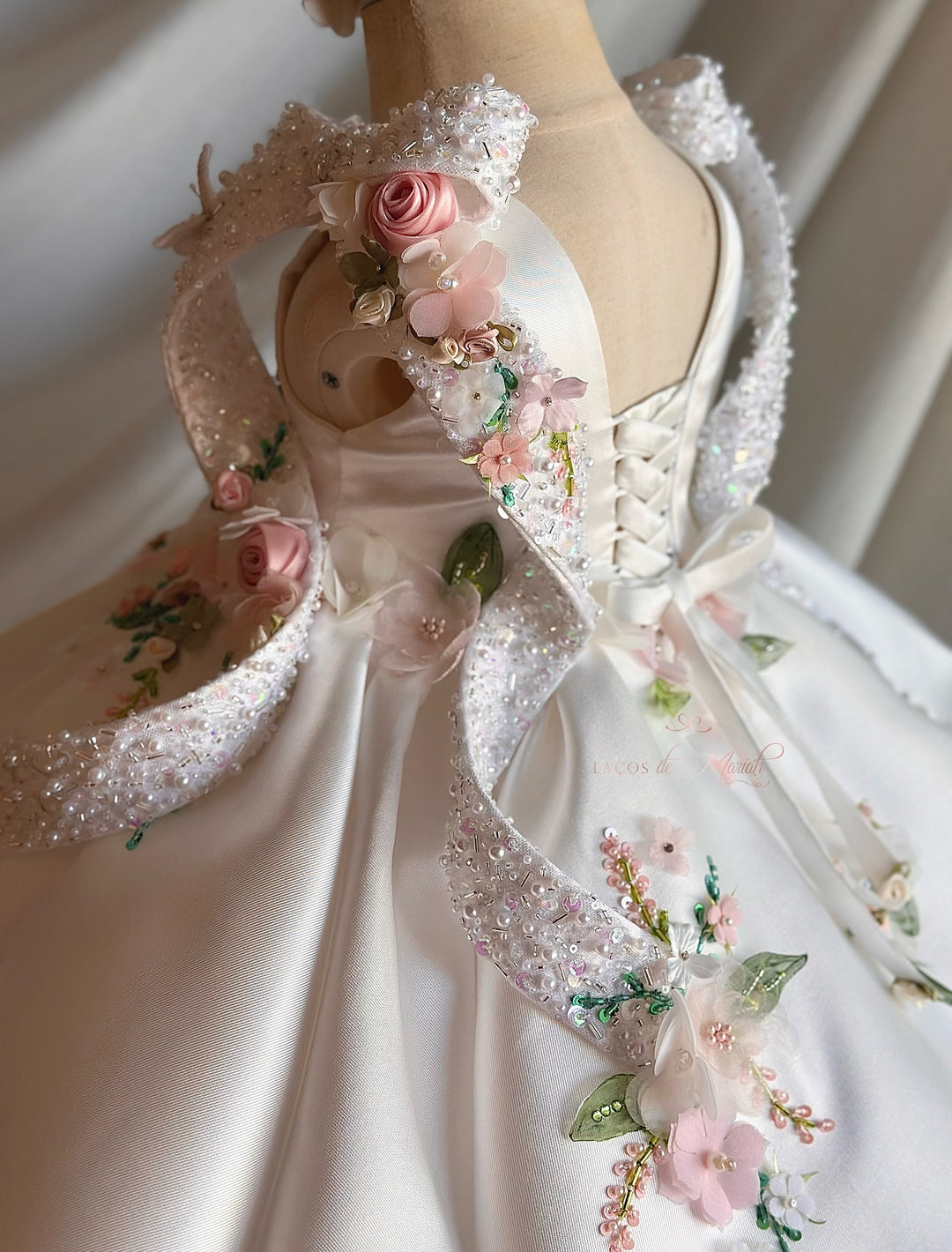 Luxury White Floral Embroidered Princess Birthday Dress J830